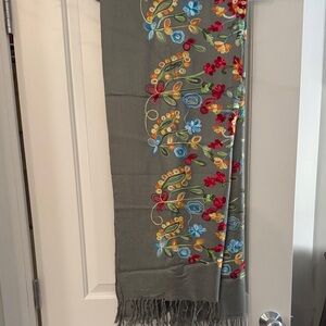 Floral Embroidered Gray Scarf